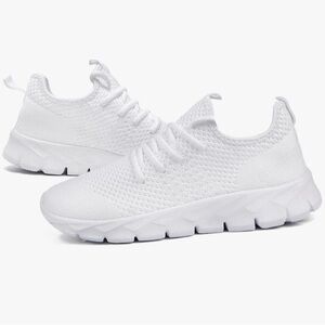 Women’s Size 8.5 White Light Weight, Non Slip, Running Shoes. NWT